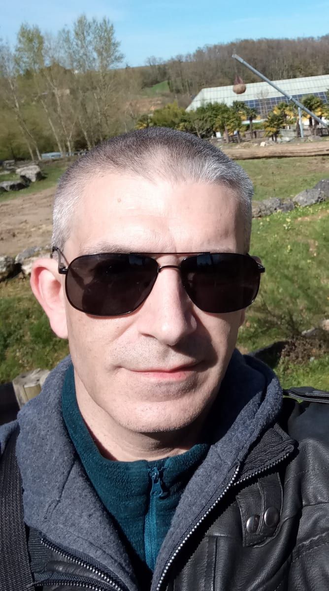Profil von Mohcene